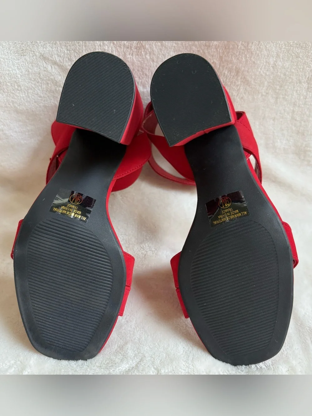 YNot Red Strappy Block Heel Sandals Square Toe Ankle Strap Size 9